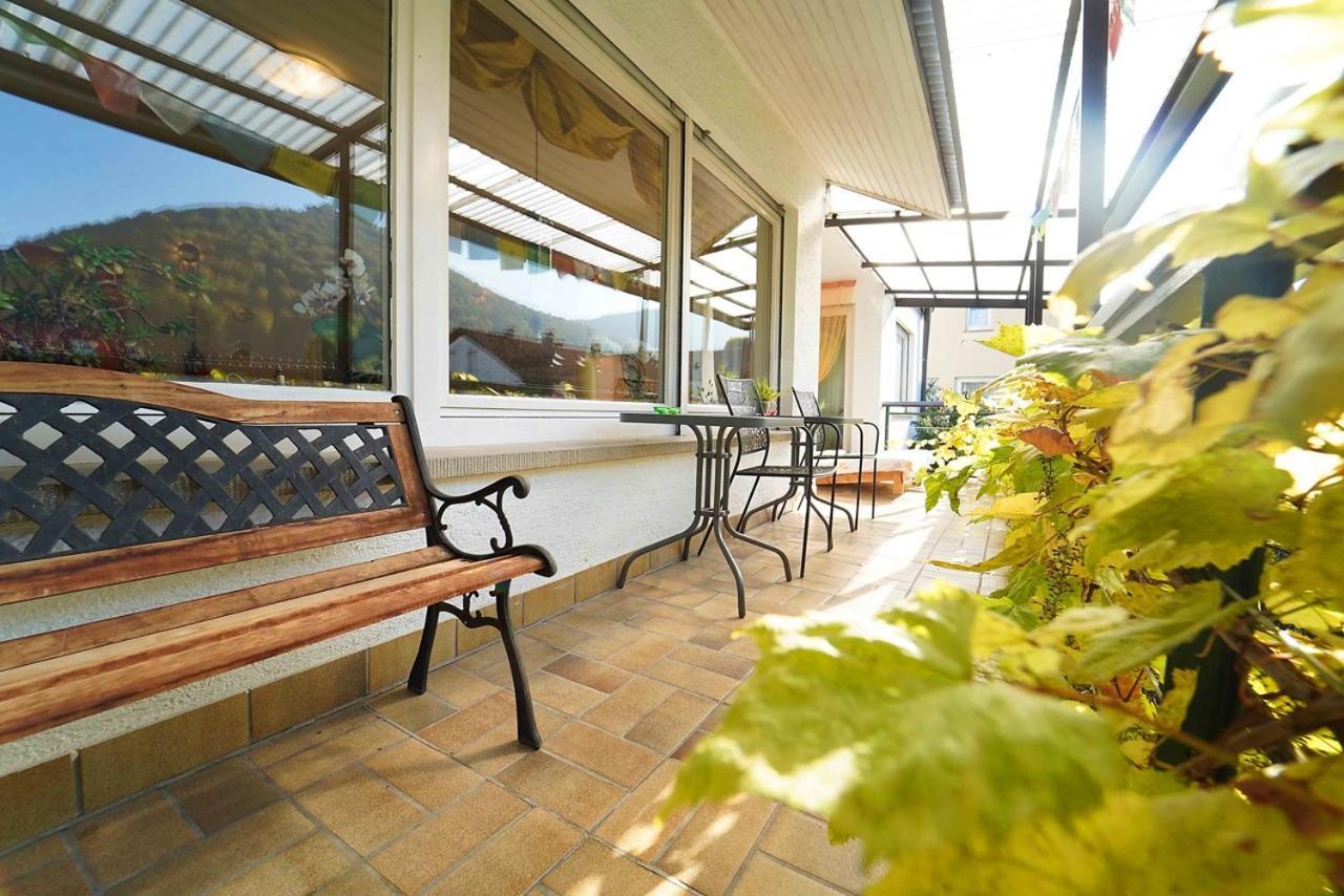 Im Haus Lotus Mit Grossem Balkon Und Garten Apartment